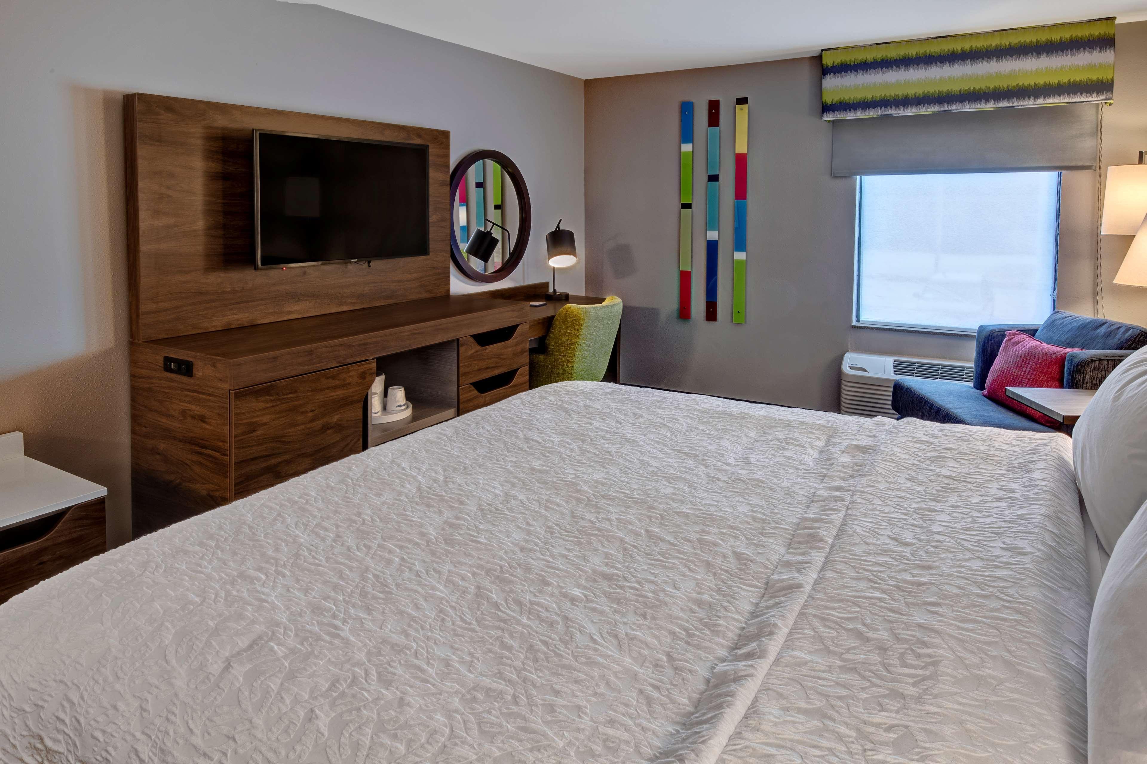Hotel Hampton Louisville West